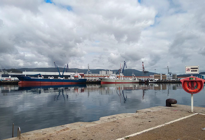 El puerto comienza octubre con nuevas descargas de pesca congelada 