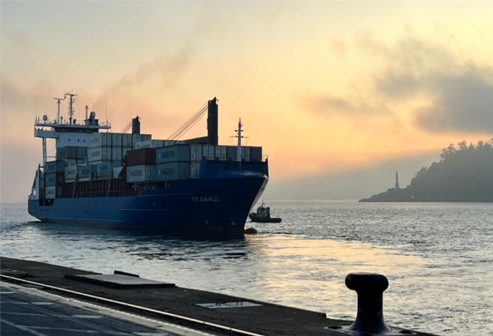 El Puerto aumenta un 13,5% las descargas de graneles sólidos en el primer semestre
