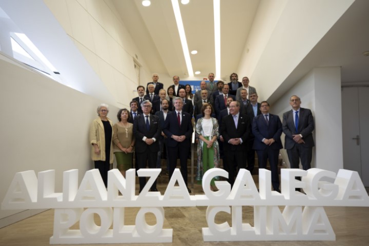 O Porto de Marín súmase á alianza galega polo clima